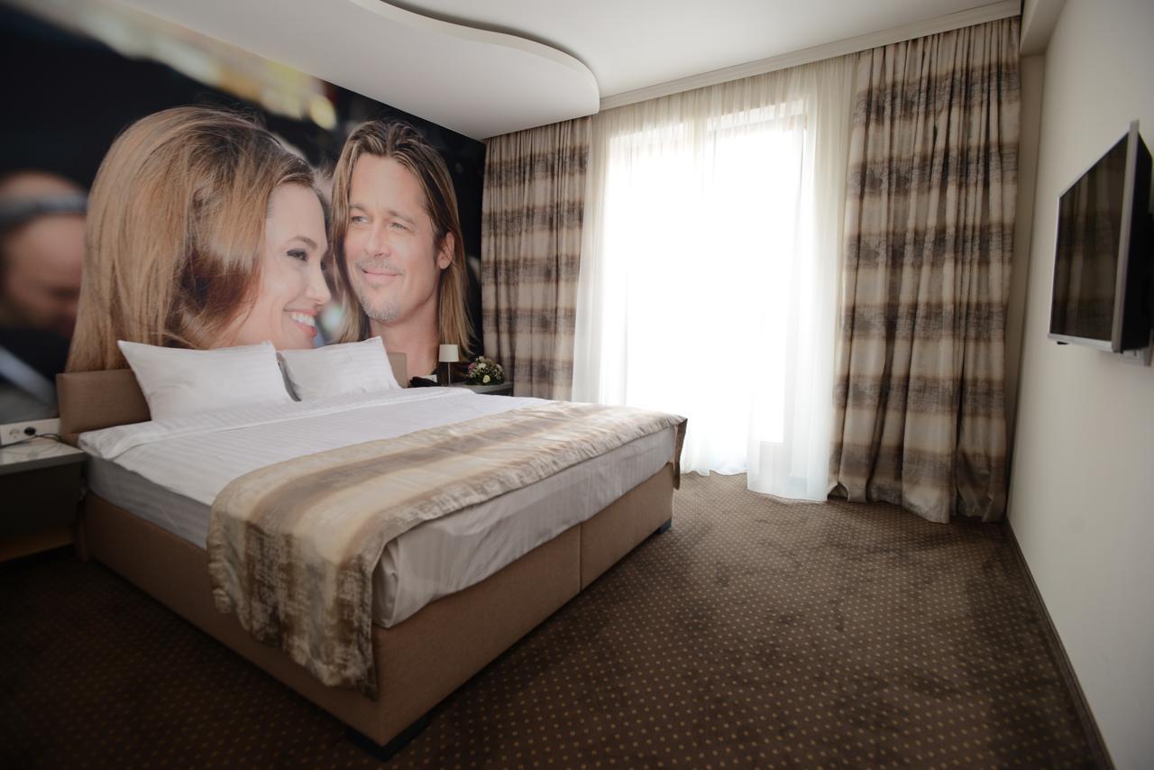 Garni Hollywoodland Wellness & Aquapark Hotel 4*